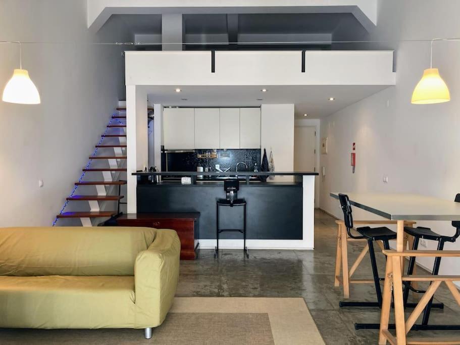Contemporary Loft In Alcacer Do Salアパートメント エクステリア 写真